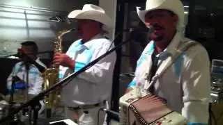 Grupo metal de Durango/En cada vida