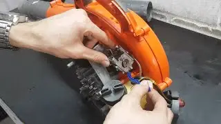 Como retirar o carburador do soprador HUSQVARNA 125BV .