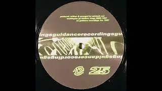 Iz & Diz - The Latest Freak