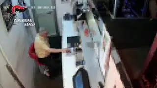 Rapina con ferito in centro scommesse: 3 arresti a Napoli