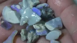 AK20 Australian ROUGH OPAL GAMBLE DARK & CRYSTAL 85ct SEAM & CHIPS LOTS COLOURS AK20