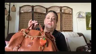 Switching Bags ~ What's In My Bag | Dooney and Bourke Florentine Satchel