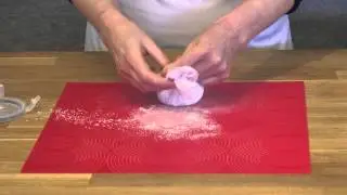 How to fill a muslin bag