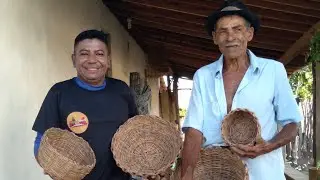 SR. ARLINDO O ARTESÃO DE BALAIO MOSTRA O PASSO A PASSO COMO SE FAZ BALAIO DE CIPÓ.
