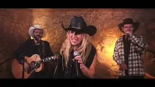 The Countrybirds - Ain't In Kansas Anymore (Miranda Lambert Cover)