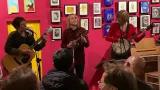 Sauviettes perform in Sauve &bull; December 14, 2019 &bull; video 1/14