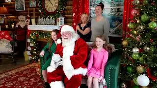 We Painted With Santa 🎅🎨 | The Most Magical Holiday Art Workshop in Las Vegas