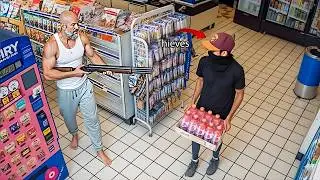 Когда тупые воры выбирают НЕ ТОТ МАГАЗИН и получают МГНОВЕННУЮ КАРМУ!