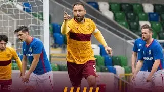 Peter Hartley scores a header against Linfield