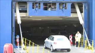 2D Autoverladung im Hafen Emden - Cars driving onto Car Carrier in Emden Port