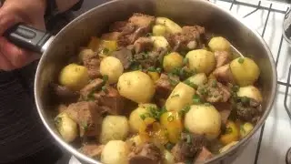 Chicken and pork menudo - Filipino style | Mama&rsquo;s cooking idea for leftover roast pork and chicken