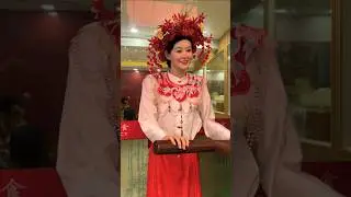Is She a Real Person? Take a Closer Look #philippines #binondomanila