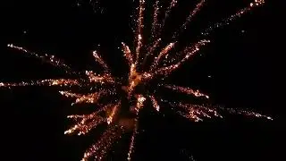 NEW BLOOD 25 SHOT 500 GRAM FIREWORK CAKE