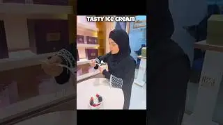 sana khan eating ice cream at doha