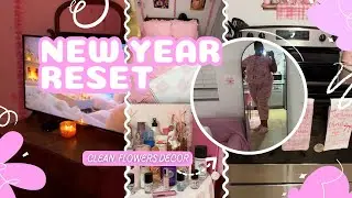 NEW YEAR RESET🧼: deep cleaning + flowers + new home decor 