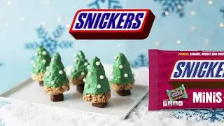 SNICKERS Mini Christmas Tree Treats
