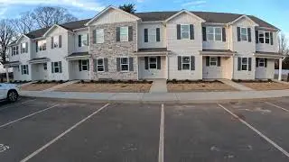 1004 Peony Ln