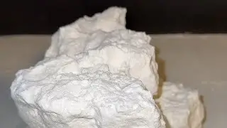 Soft baking soda crushing