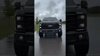 Leveled F250 Lariat Ultimate on 35s #iconalloys #roughcountry #F250 #lariat #superduty