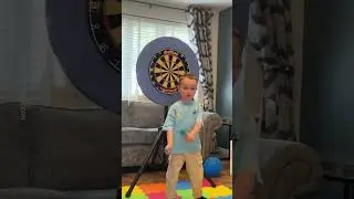 Little Boy Is Talented Darts Player! 👏🏼🎯