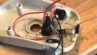 Rob&ocirc; feito com um mouse.