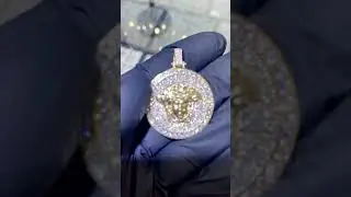 TraxNYC Review: Custom Made Italian Medusa Head Diamond Round Pendant #66574