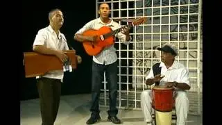 Changüí guantanamero de Mongo Tumbadora, Caverdos con su Caverchelo y Mena en el tres.