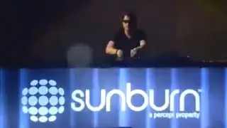 Axwell playing Henrik B & Rudy - Leave A Light On (NO_ID Remix) @ Sunburn, Goa
