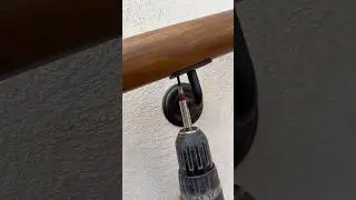 Como instalar un pasamanos de madera f&aacute;cilmente