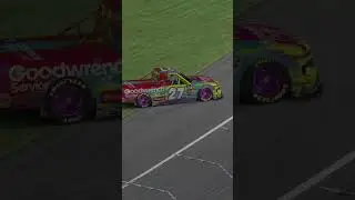 How NOT ti reenter the track #iracing #gaming #simracing #nascar