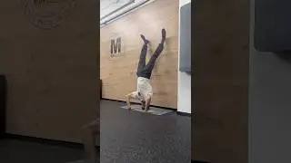 Handstand Push-up facilitado