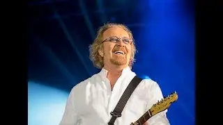 UN FIUME DENTRO IL MARE - Umberto Tozzi Live