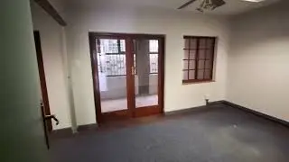 Commercial office to let in Highveld