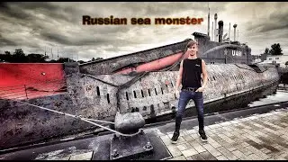 Boys submarine in the Black Sea U-461