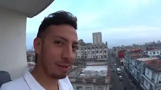 Vista del Capitolio y el mar desde Cuba en la Habana vieja