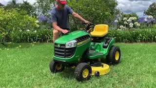 John Deere E110 Lawn Tractor Quick Walk Thru & Review