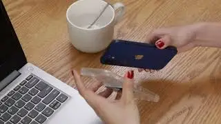 Have you ever seen such a incredible iPhone 12 stand case?