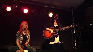 Herzen aus Holz - Eva Croissant (Mikroboy Cover)
