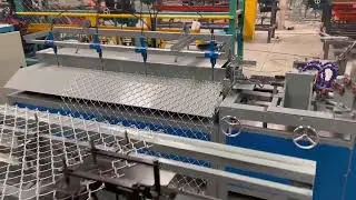 india hot selling chain link fence machine #machine #wiremachinery