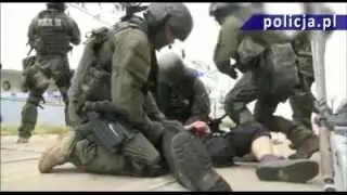 Policja.pl Paramedyk 2013