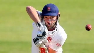 Browne impresses with unbeaten ton, Essex v Derbyshire, Day One