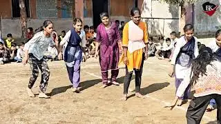 इ. नववी विरुद्ध दहावी मुलींचा कबड्डी सामना. नागनाथ प्रशाला, कुरनूर.