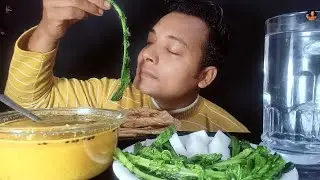 Eating show 🥗🥗Aloo ke parathe with pili daal and mooli ke patte 🫜🫜 Asmr mukbang #dwwallbharatfood 