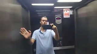 Orona hydraulic lift at Juez Borrull Parking