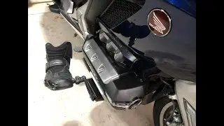 2018+ Honda GoldWing Kuryakyn Omni Cruise Mount Highway Pegs Install