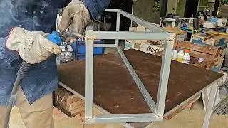 twisted leg table