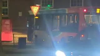 Here is the Stagecoach bus 36915 on Rail Replacement in Woking with the route 3 livery 