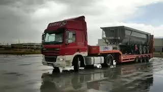 4 AXLE LOWBED SEMI TRAILER WITH 2 SELF STEERING AXLES & HYDRAULIC FLIP TOE RAMPS - OZMEN DAMPER
