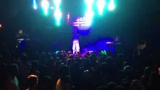 DUB FX ∆ BARRYMORES ∆ LIVE CLIP ∆ THEKNWLDG.com