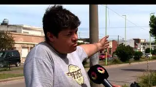 Se le salió el volante y atropelló a dos personas en Ingeniero White